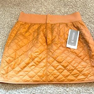 Athleta quilted lodge skirt